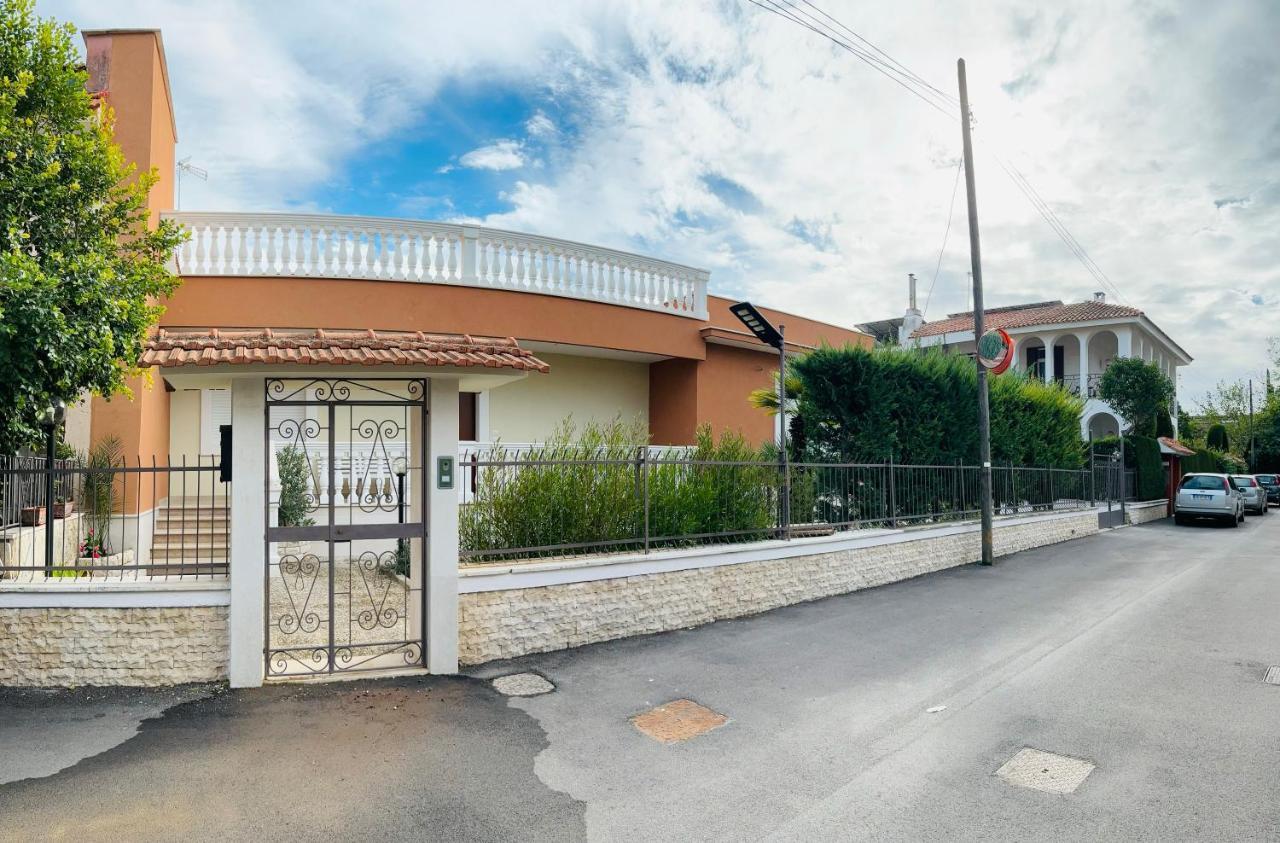 Villa Raffaele Trani Exterior foto